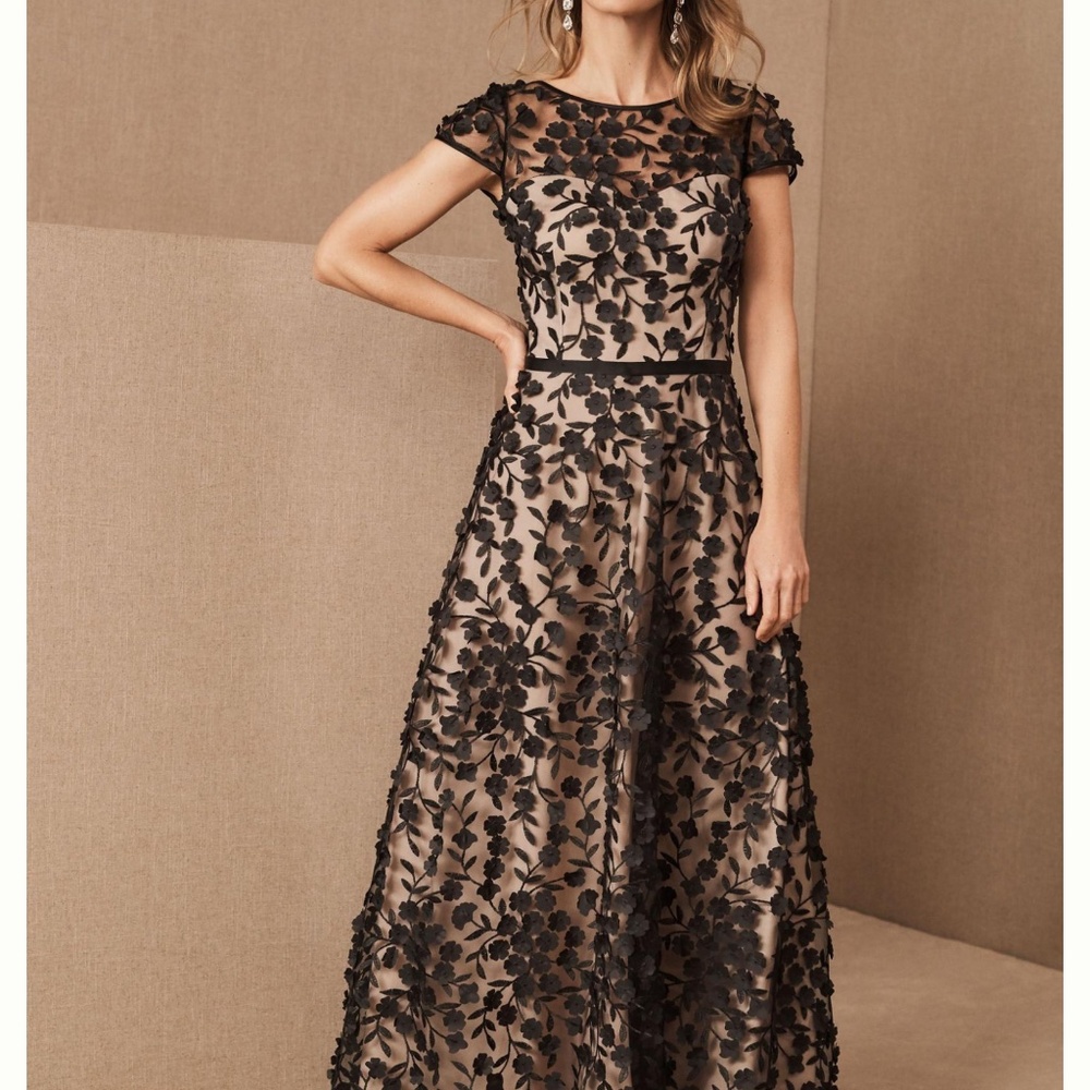 Xscape 3D Flower Gown